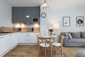 Kolo Brzegu Apartments by Renters