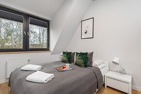 Kolo Brzegu Apartments by Renters