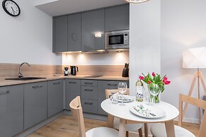 Kolo Brzegu Apartments by Renters
