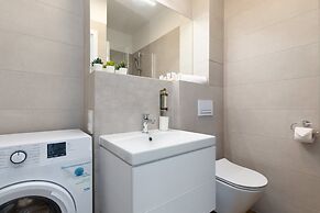 Kolo Brzegu Apartments by Renters