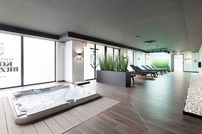 Kolo Brzegu Apartments by Renters