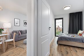 Kolo Brzegu Apartments by Renters