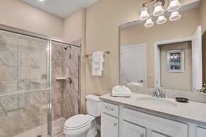 Solterra Resort Great For Families Near Disney! 5 Bedroom Villa by Red