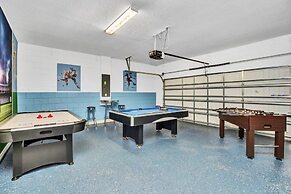 Solterra Resort Great For Families Near Disney! 5 Bedroom Villa by Red