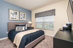 Luxury 5 Bed Townhome With Pool 5 Bedroom Townhouse by RedAwning