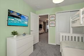 Brand New Home In Top Rated Resort Solterra 5 Bedroom Townhouse by Red