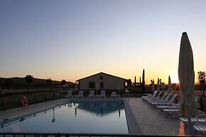 Le Rondini apt With Shared Pool