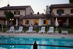 Le Rondini apt With Shared Pool