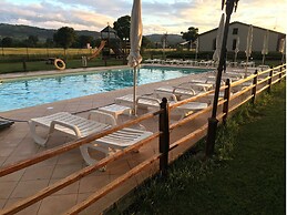Le Rondini apt With Shared Pool