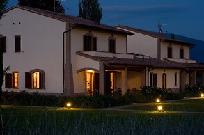 Le Rondini apt With Shared Pool