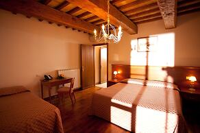 Le Rondini apt With Shared Pool