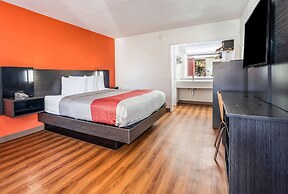 Studio 6 Florence , SC