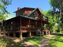 Alligator Alley Six Bedroom House