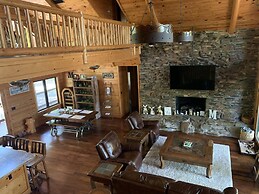Alligator Alley Six Bedroom House