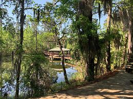 Alligator Alley Six Bedroom House