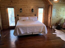 Alligator Alley Six Bedroom House