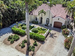 Casa Captiva