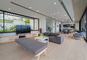 The Bridge Luxury Villa