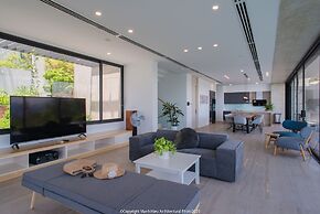 The Bridge Luxury Villa