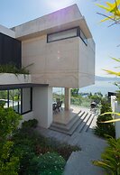 The Bridge Luxury Villa