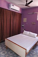 Parisha Residency - Temple Side Hotel