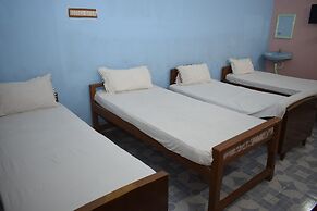 Parisha Residency - Temple Side Hotel