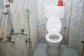 Parisha Residency - Temple Side Hotel