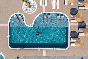 Naxos Finest Hotel & Villas