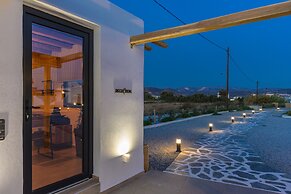 Naxos Finest Hotel & Villas