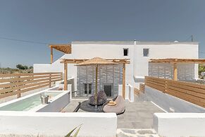 Naxos Finest Hotel & Villas