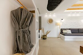 Naxos Finest Hotel & Villas