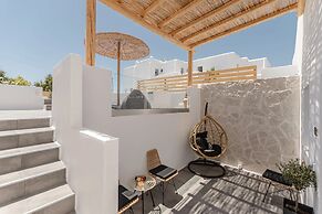 Naxos Finest Hotel & Villas