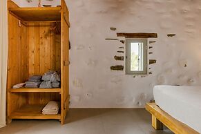 Naxos Finest Hotel & Villas