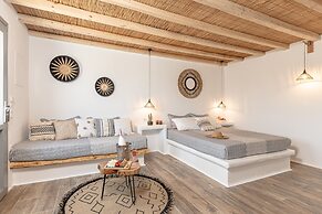 Naxos Finest Hotel & Villas