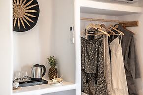 Naxos Finest Hotel & Villas