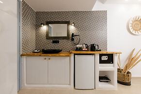 Naxos Finest Hotel & Villas