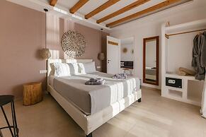 Naxos Finest Hotel & Villas