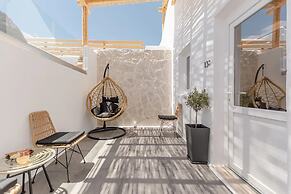 Naxos Finest Hotel & Villas