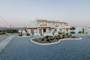 Naxos Finest Hotel & Villas