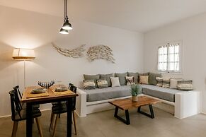 Naxos Finest Hotel & Villas