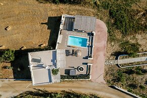 Naxos Finest Hotel & Villas