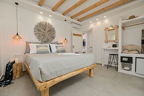 Naxos Finest Hotel & Villas