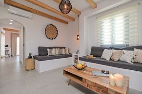 Naxos Finest Hotel & Villas