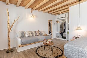 Naxos Finest Hotel & Villas