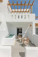 Naxos Finest Hotel & Villas