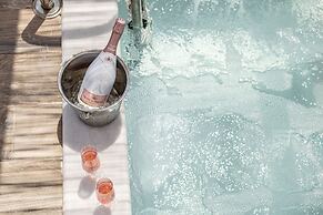 Naxos Finest Hotel & Villas