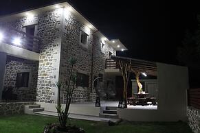 Villa Dolla Paradise by GHH