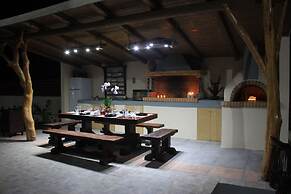 Villa Dolla Paradise by GHH