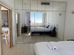 Panoramic Seaview Balcony Escape by Sea N Rent