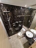 Cosmy Benson Apartment at Pakuwon Mall